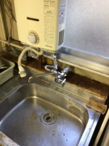 台所蛇口の水漏れ
